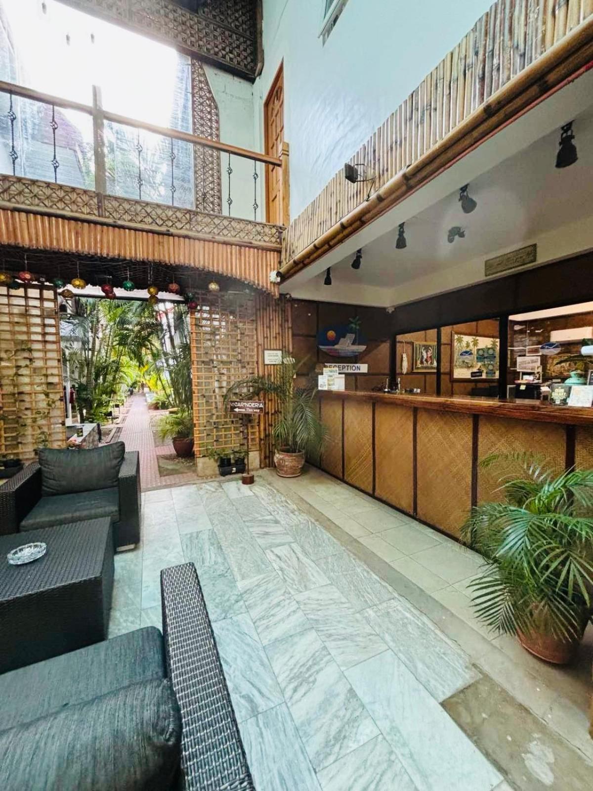 Nirvana Beach Resort Balabag  Екстер'єр фото