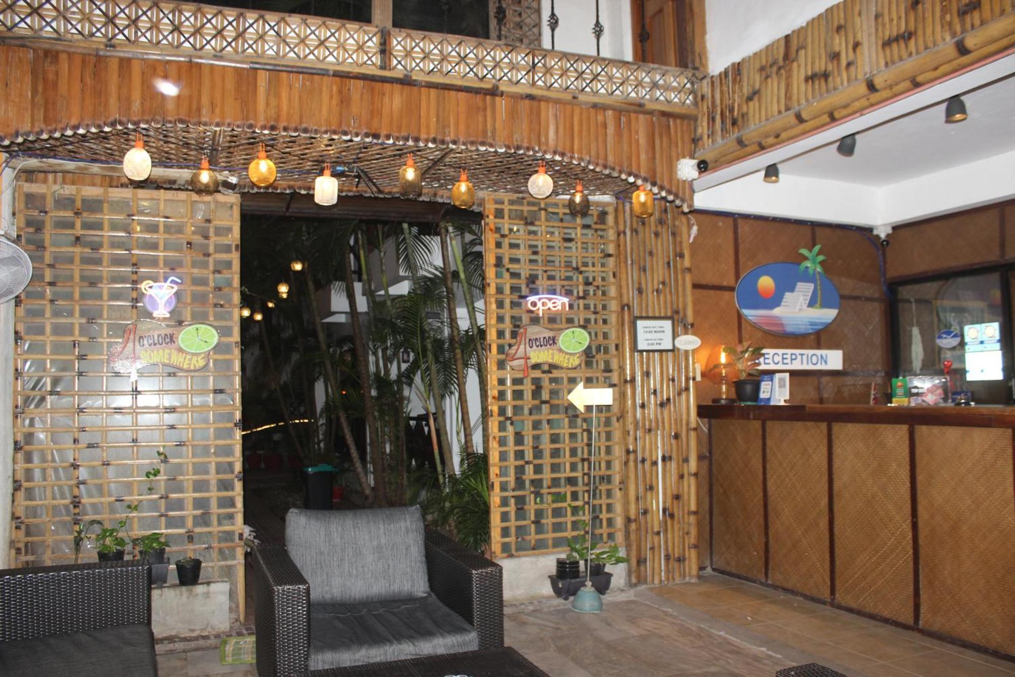 Nirvana Beach Resort Balabag  Екстер'єр фото