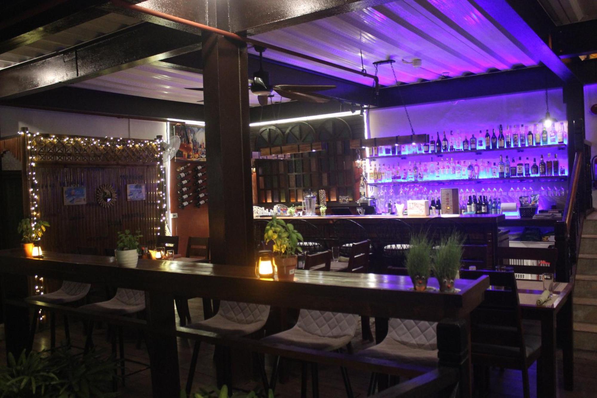 Nirvana Beach Resort Balabag  Екстер'єр фото